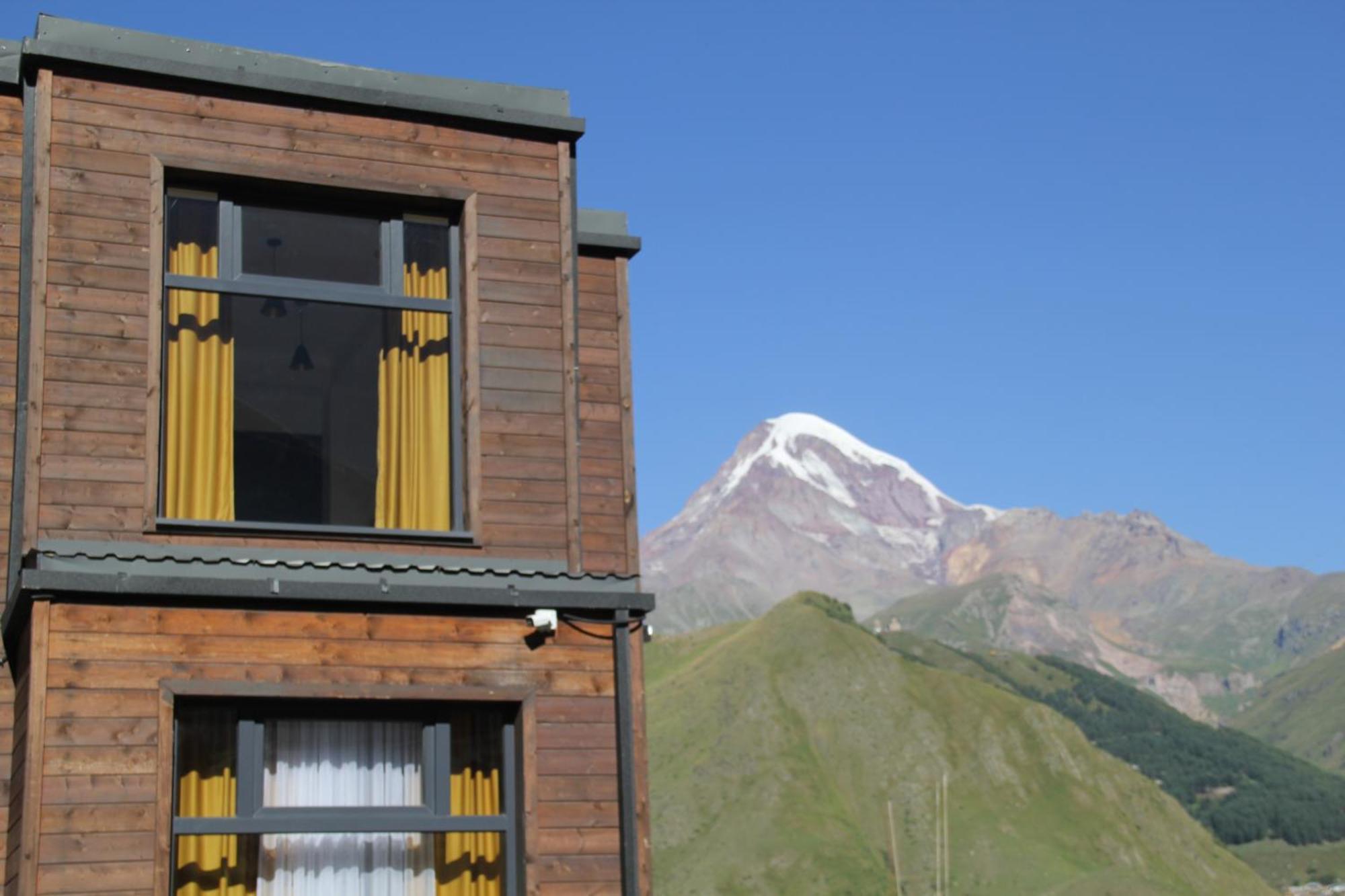 Melodia Kazbegi Hotel ภายนอก รูปภาพ